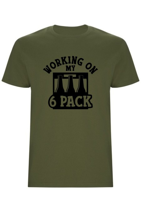 Vtipné pánské tričko – Working on my six pack s pivním balením místo svalů